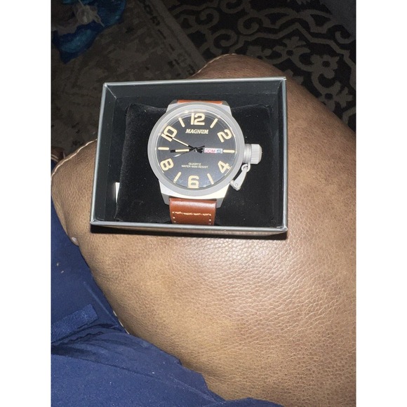 Brand New With Tags -Magnum 48mm Men’s Graduate Quartz Watch- - Picture 3 of 11